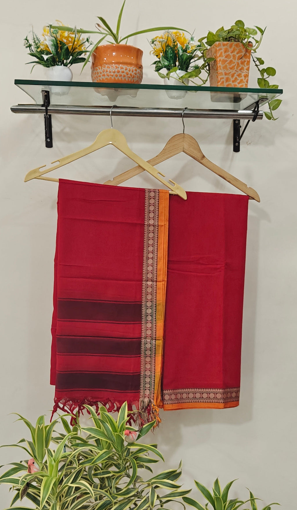 Narayan pit suit