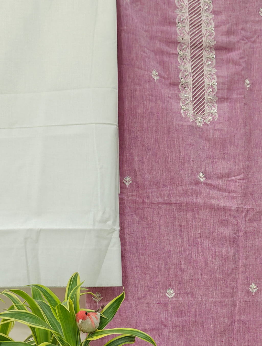 Handloom unstitched suit