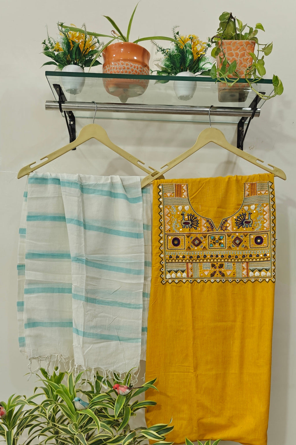 handloom unstitched suit