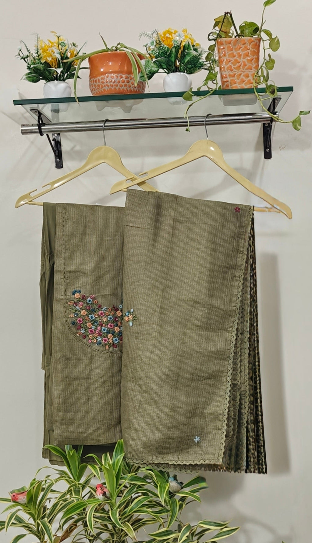 Unstitched suit