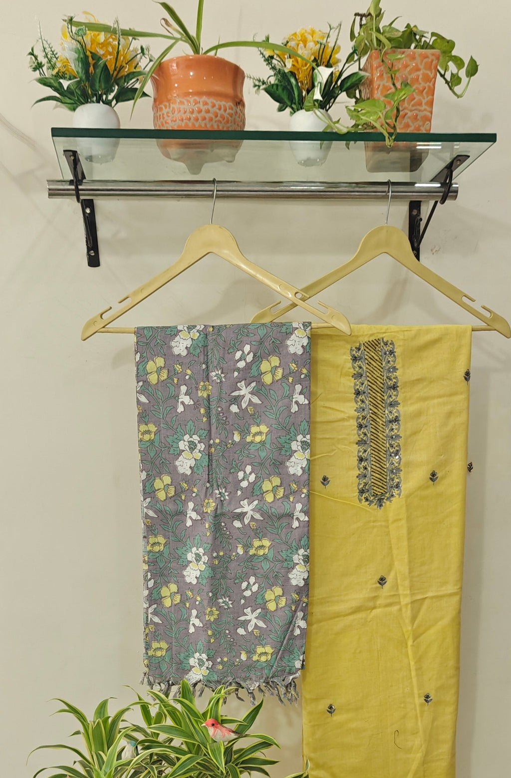 Handloom unstitched suit