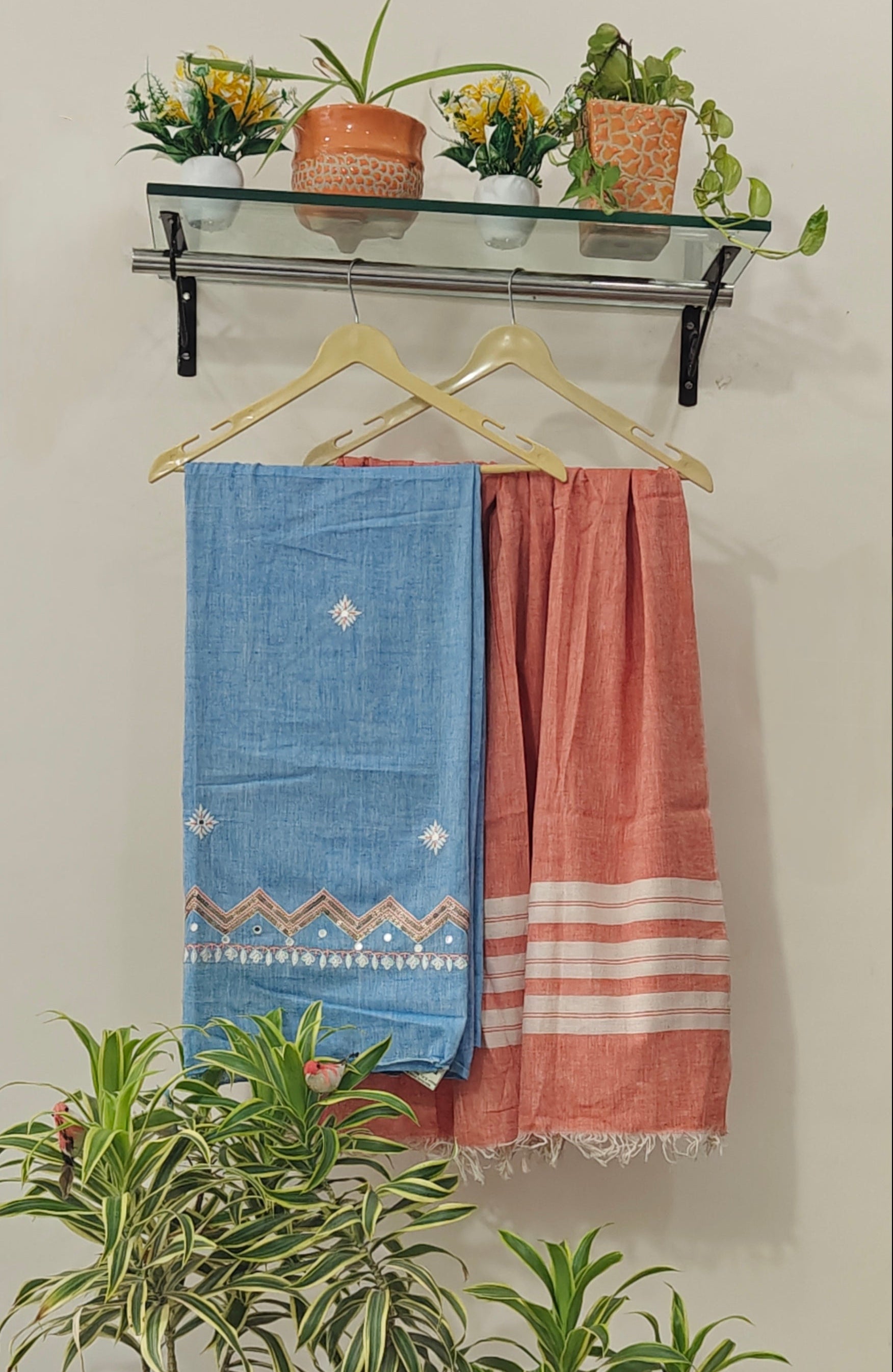 Handloom unstitched suit