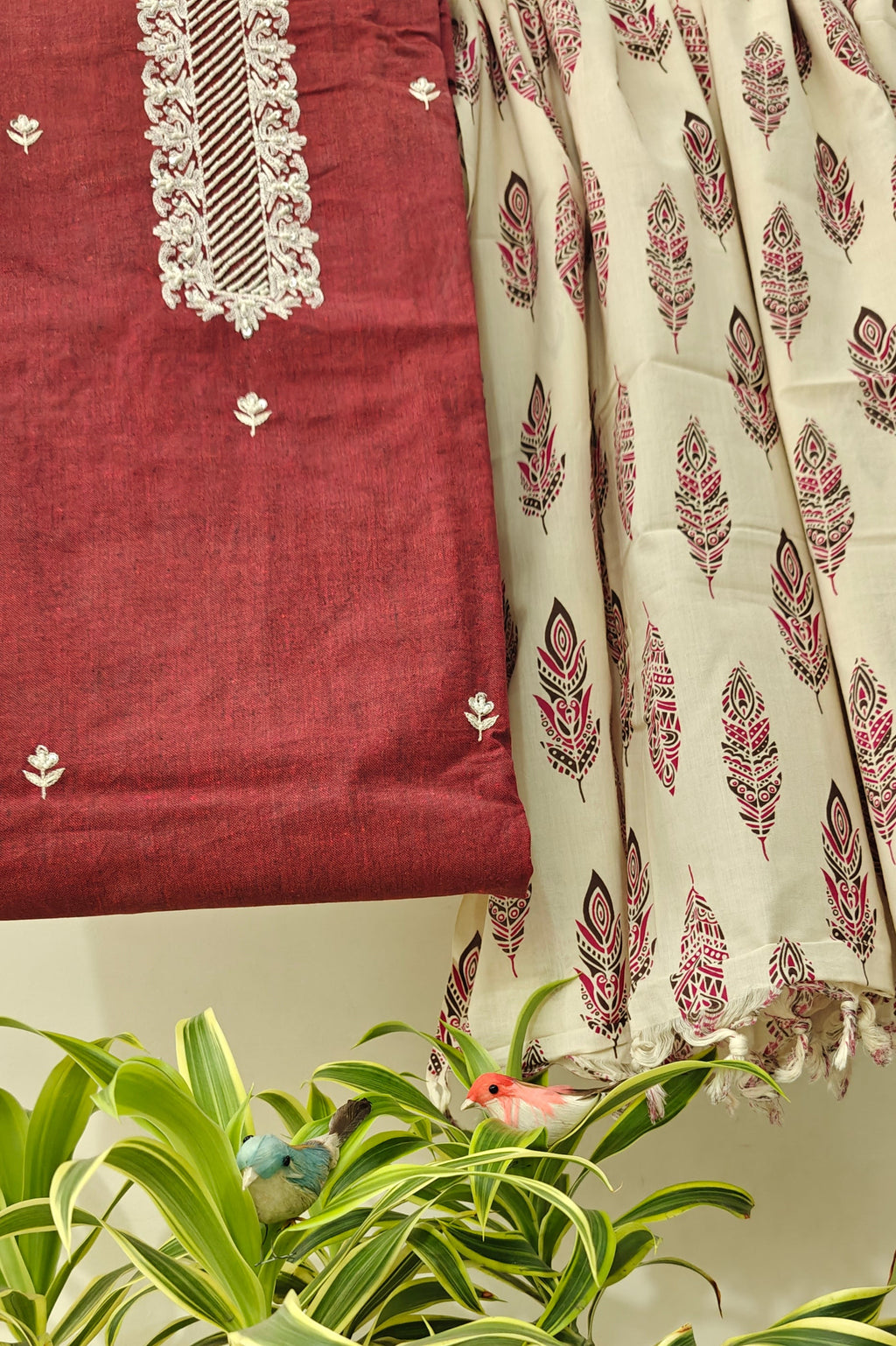 Handloom unstitched suit