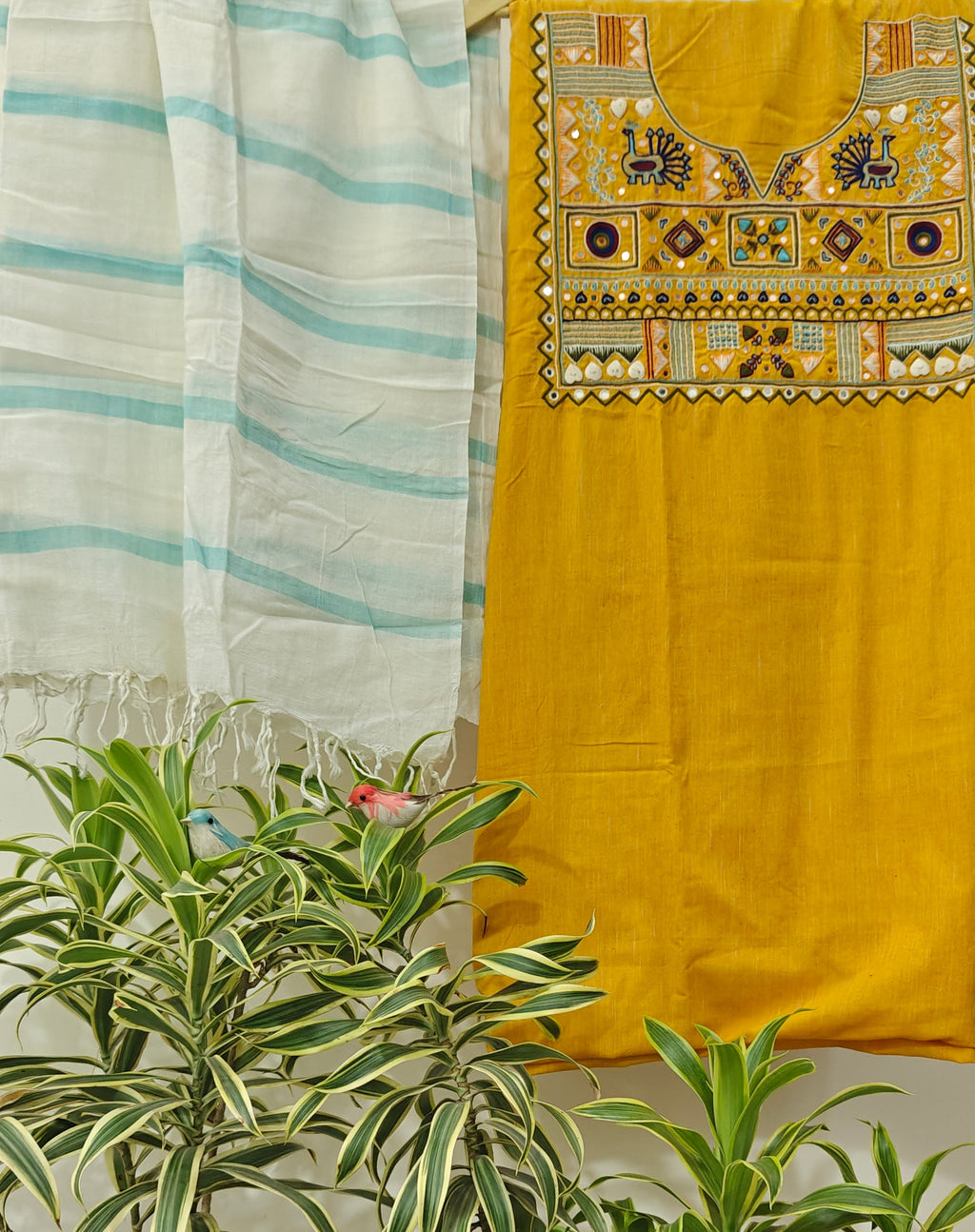 handloom unstitched suit