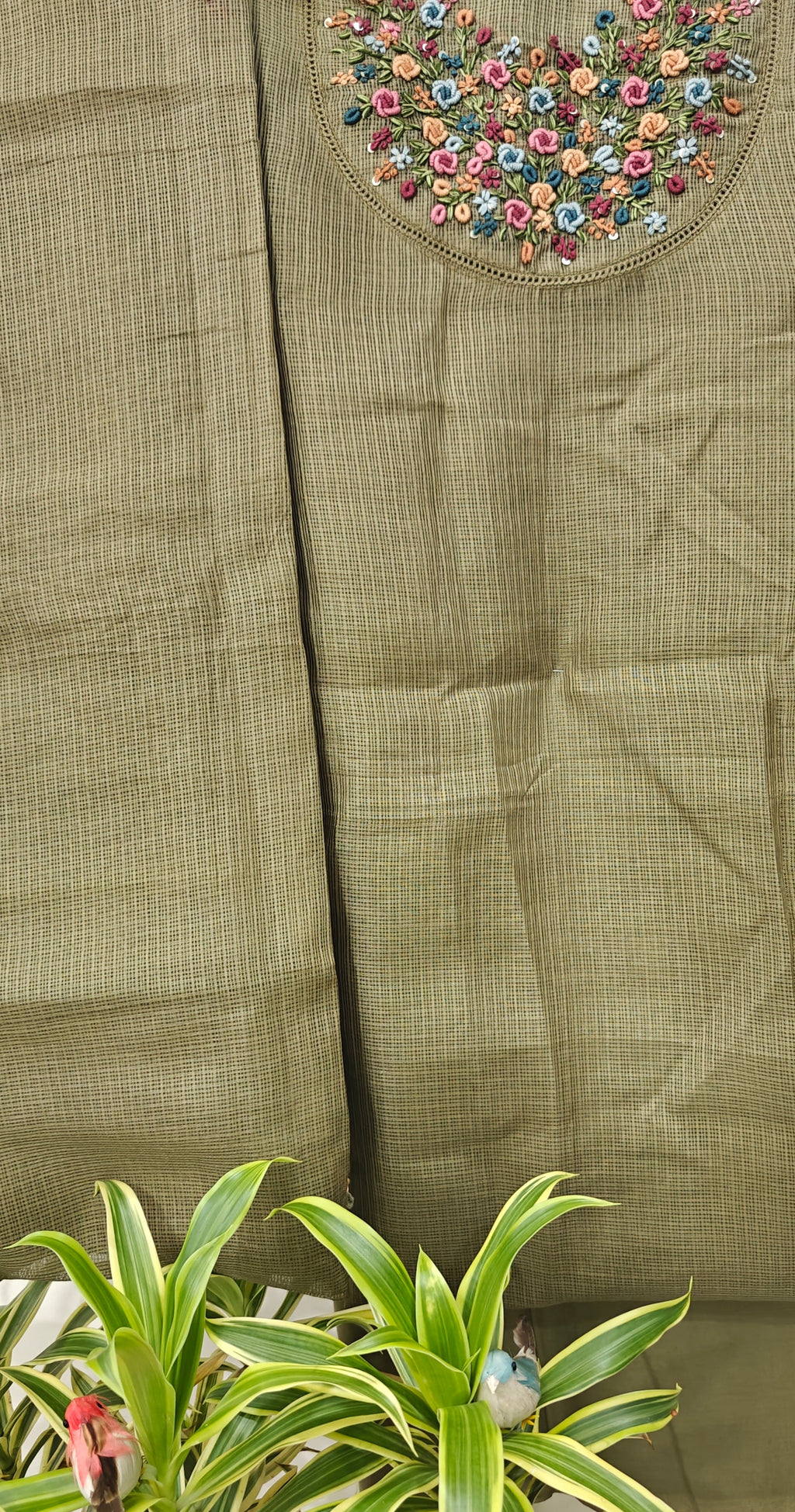 Unstitched suit
