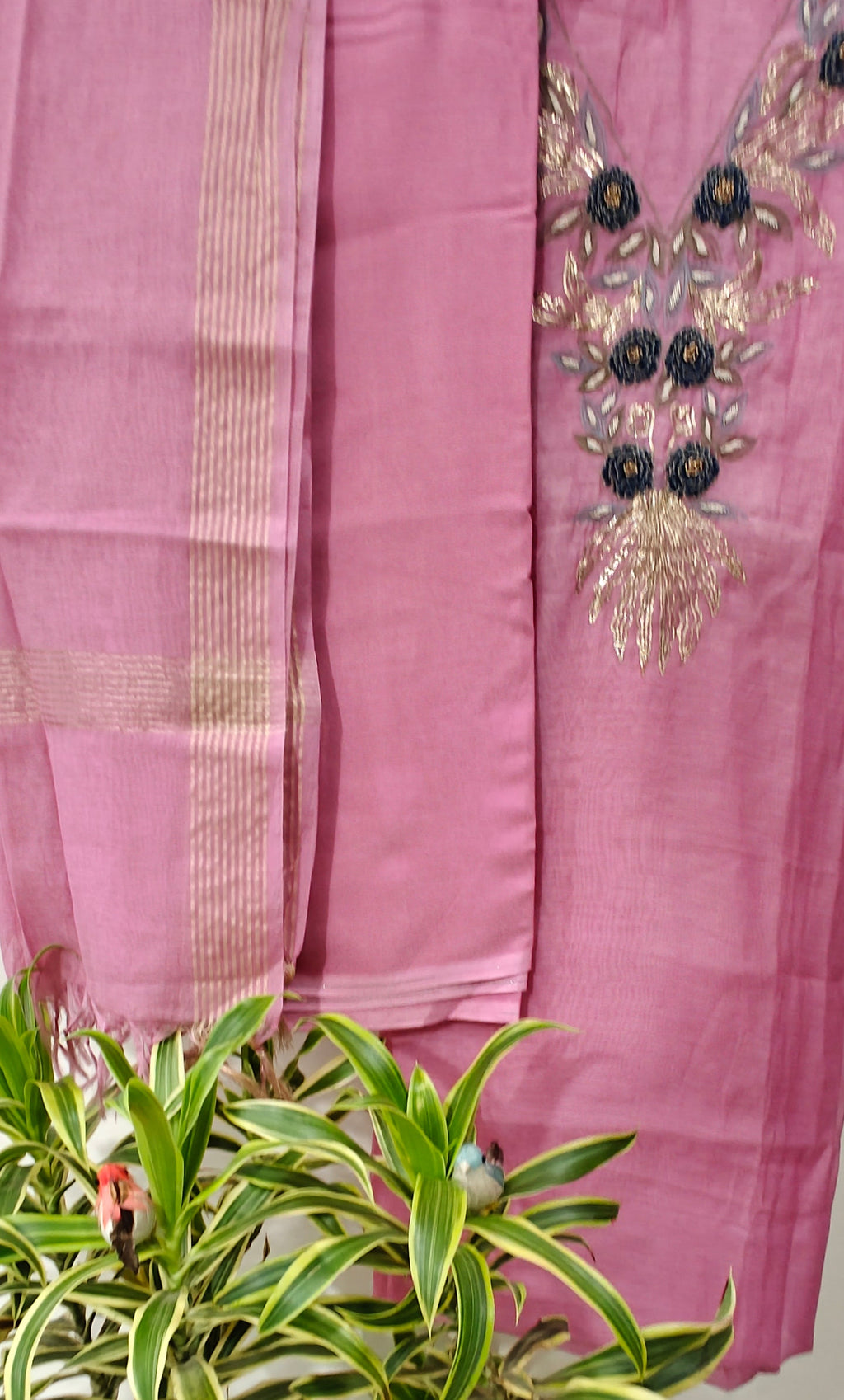 Unstitched suit