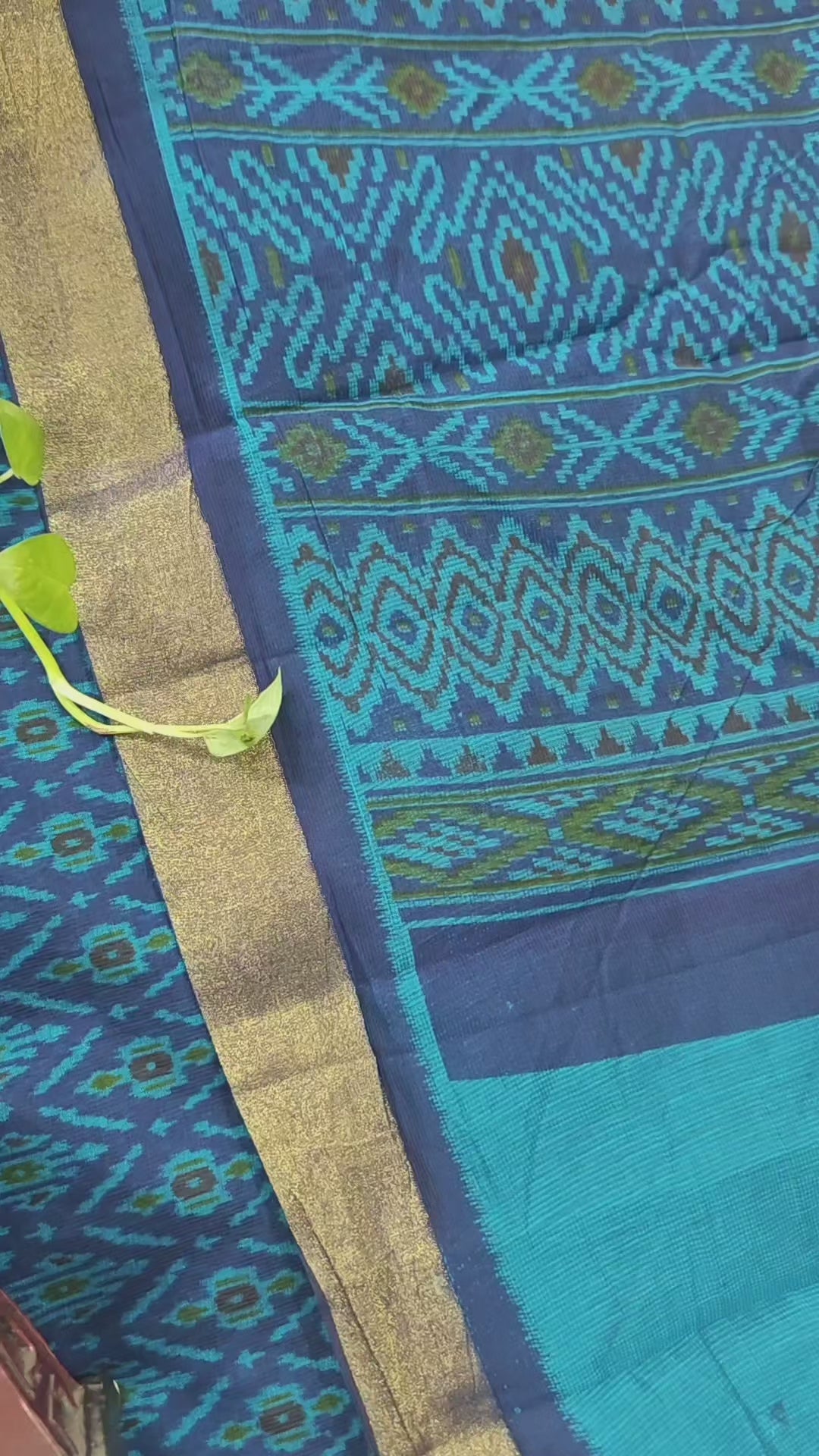 Unstitched suit
