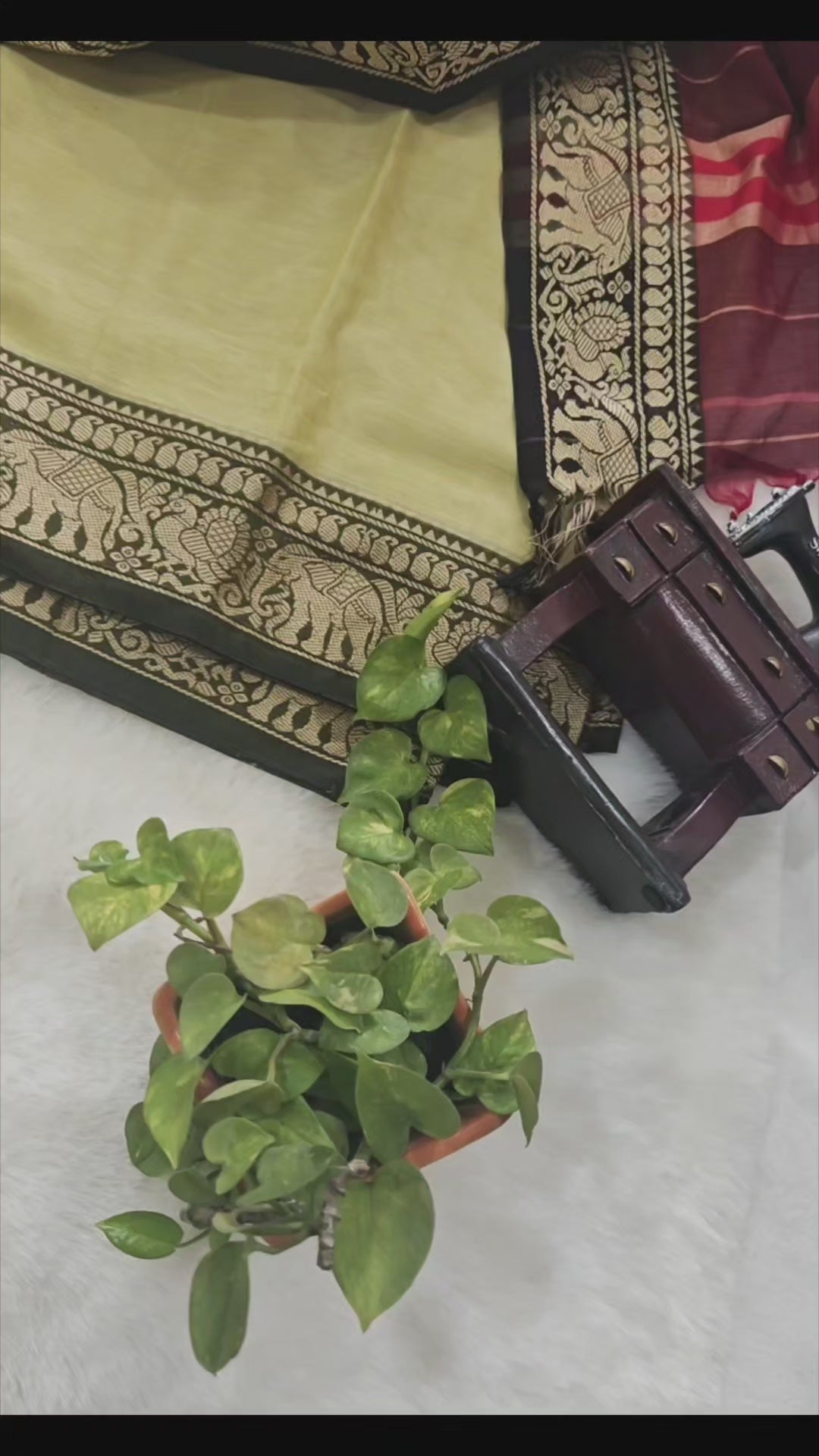 Narayan pit suit